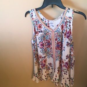 Bila Sleeveless Medium size top